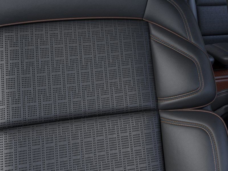 Thumbnail: 2025 Lincoln Navigator - 16