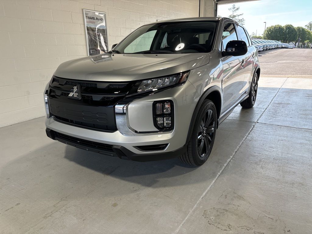 2026 Mitsubishi Outlander Sport 2.0 LE AWC CVT's photo