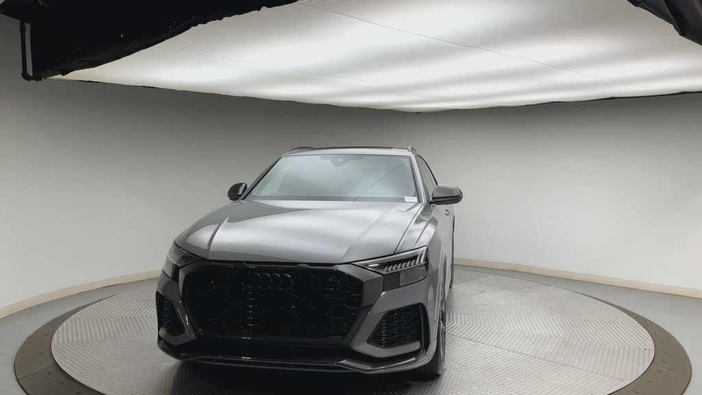 Thumbnail: 2023 Audi RS Q8 - 7
