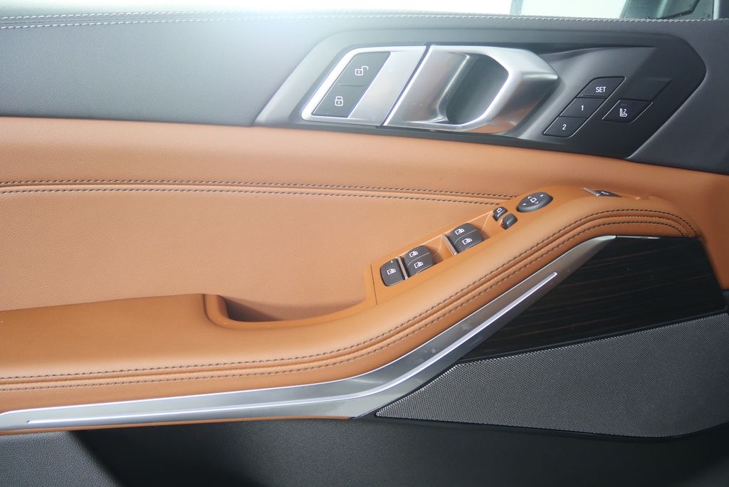 Thumbnail: 2026 BMW X5 - 9