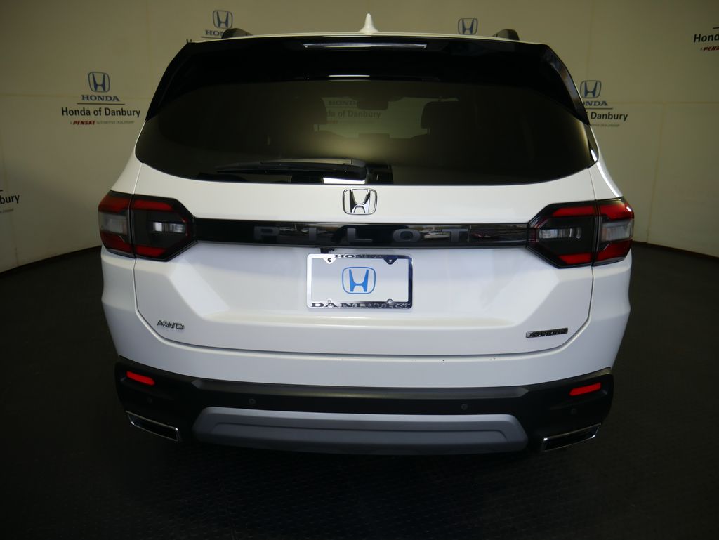 Thumbnail: 2023 Honda Pilot - 9