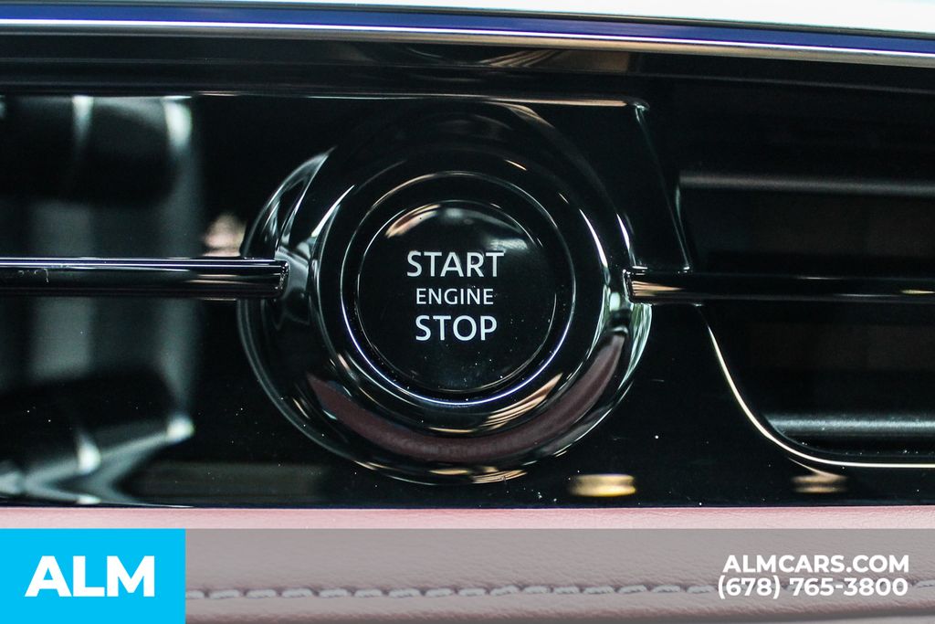 Used 2025 Black INFINITI AUTOGRAPH image 31