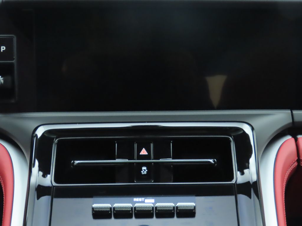 Thumbnail: 2024 Porsche Panamera - 17