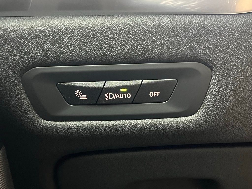 Thumbnail: 2026 BMW X5 - 20