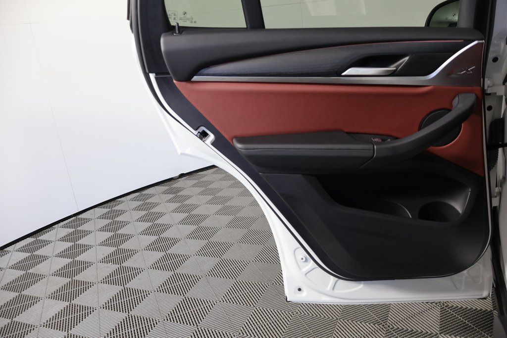 Thumbnail: 2023 BMW X3 - 13