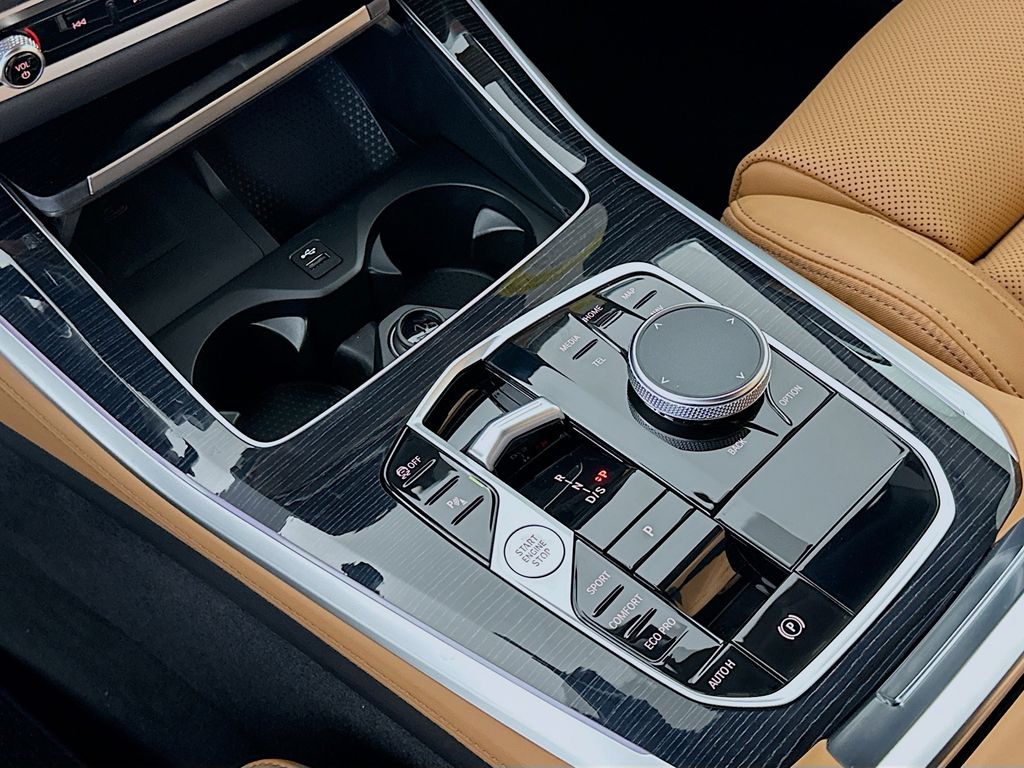 Thumbnail: 2026 BMW X5 - 15