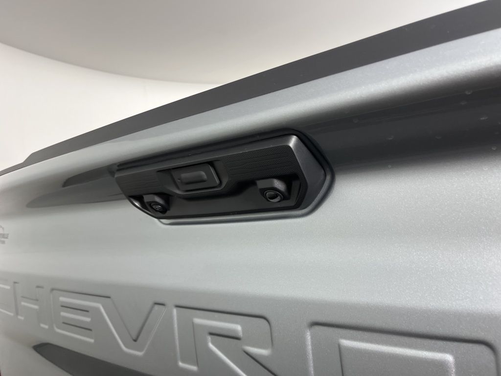 Thumbnail: 2026 Chevrolet Silverado 1500 - 18