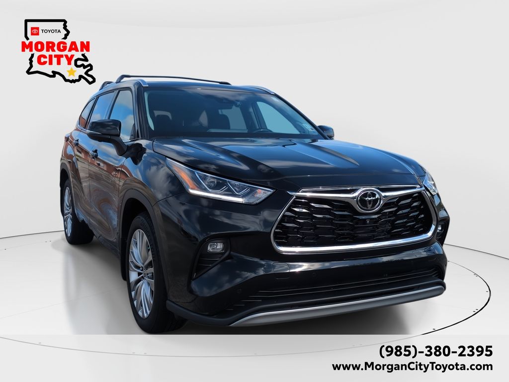 Midnight Black Metallic 2025 Toyota Highlander SUV / Crossover All-Wheel Drive 8-Speed Automatic