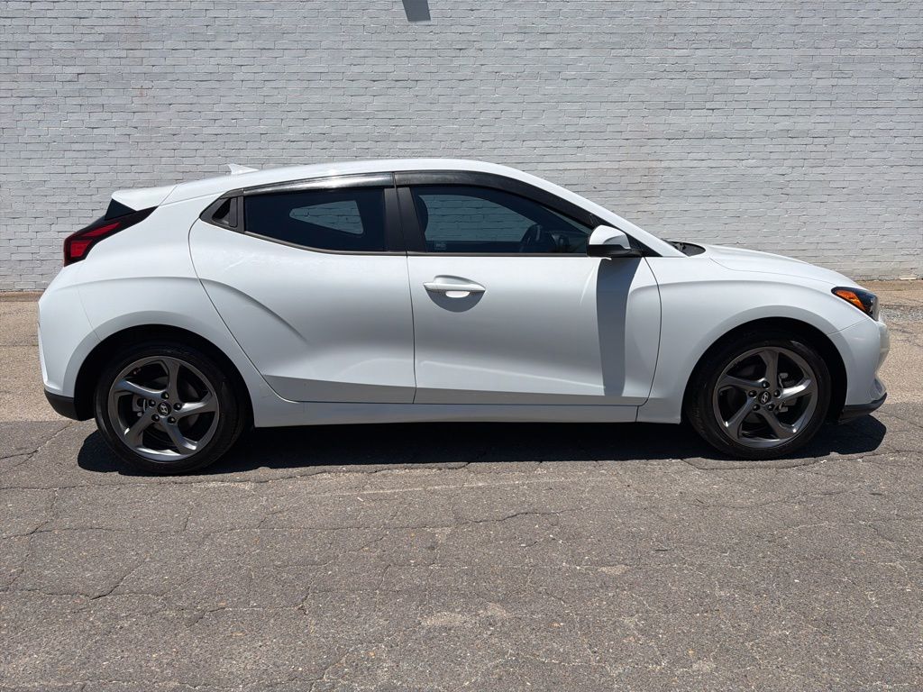 Chalk White 2020 Hyundai Veloster 2.0L Premium FWD Coupe Front-Wheel Drive 6-Speed Manual