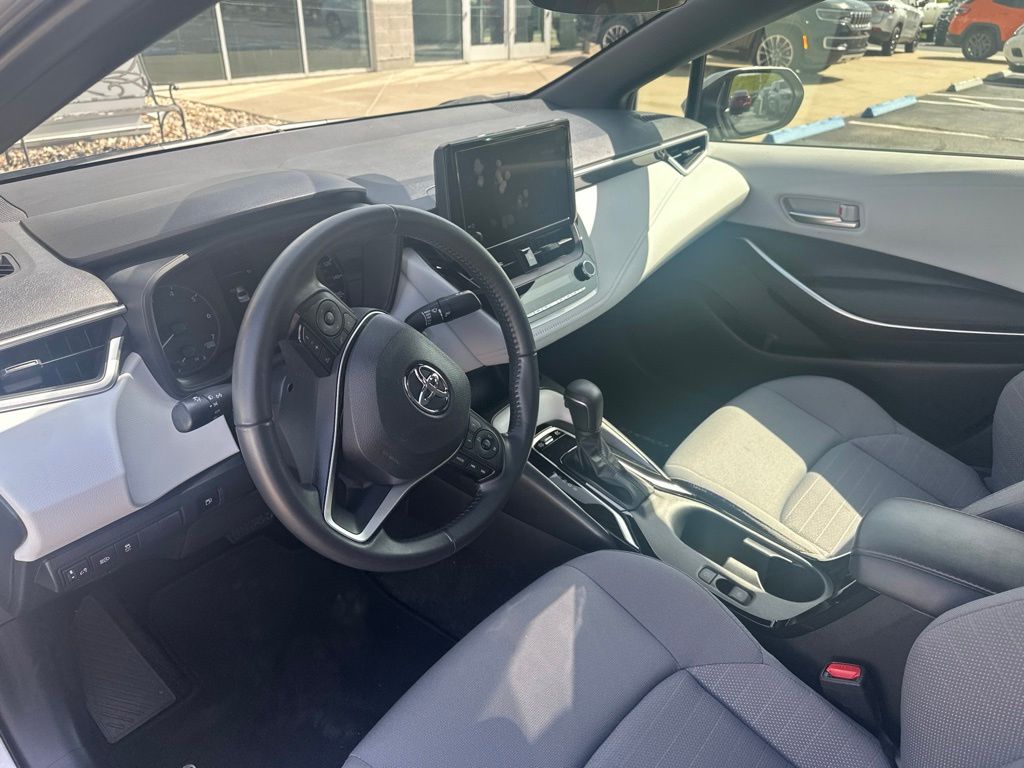 Used 2023 Silver Toyota SE image 6