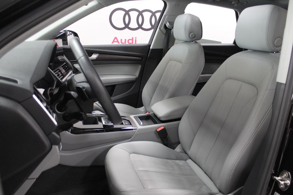 2022 Audi Q5 e Premium 11
