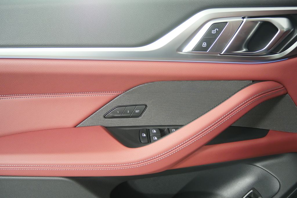 Thumbnail: 2025 BMW i4 - 9