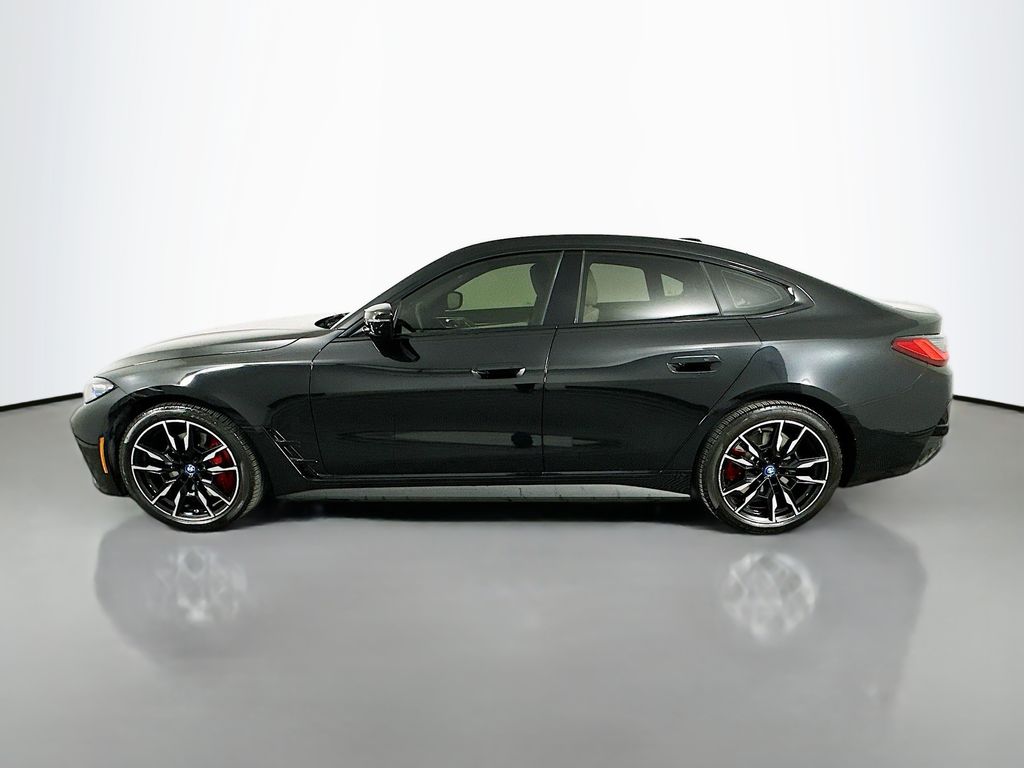 Thumbnail: 2023 BMW i4 - 8