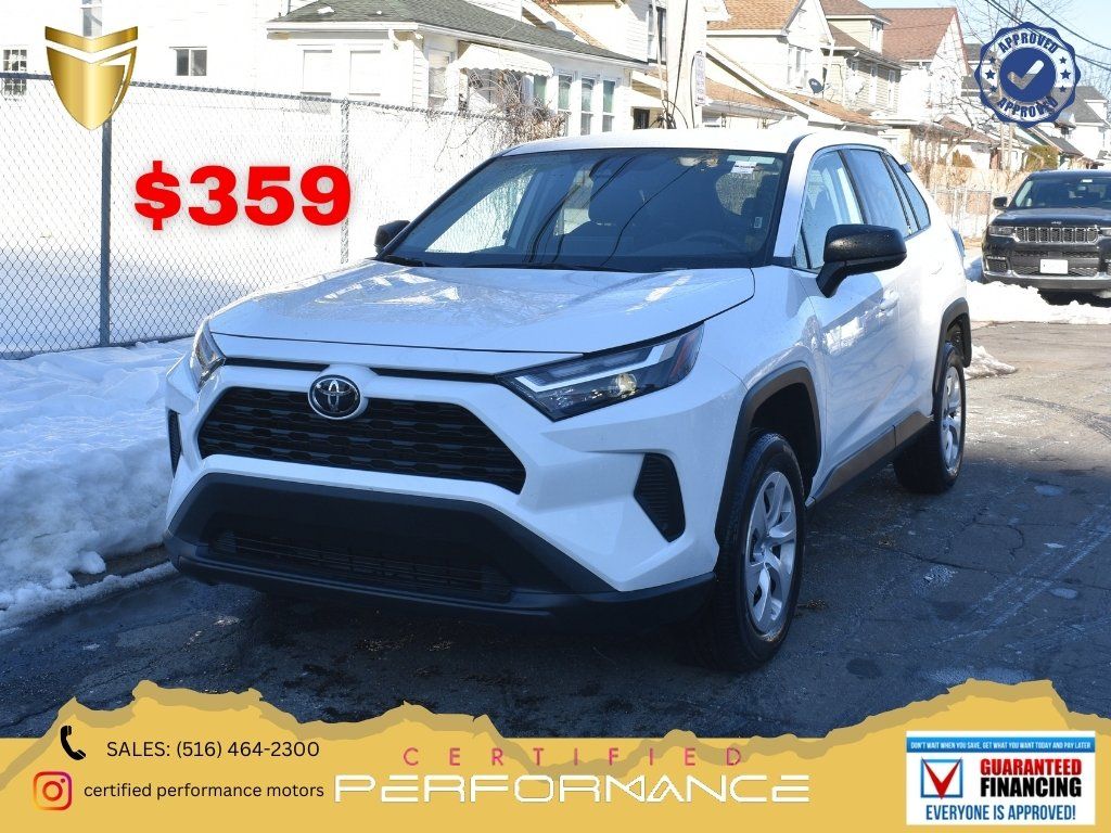 2025 Toyota RAV4 LE FWD