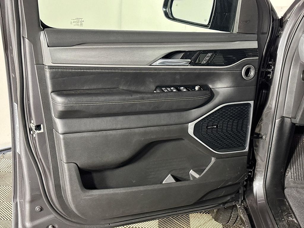 2026 Jeep Grand Wagoneer Limited Altitude