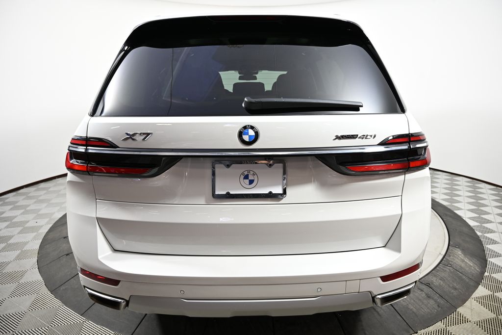 Thumbnail: 2024 BMW X7 - 4