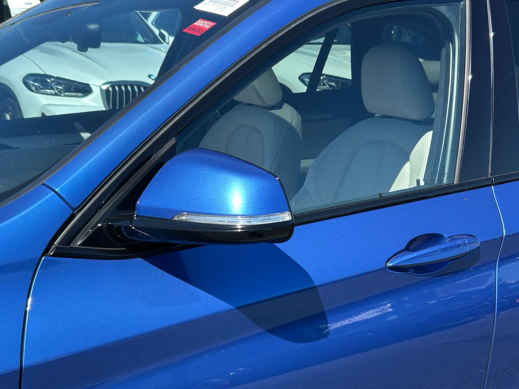 Thumbnail: 2019 BMW X1 - 10