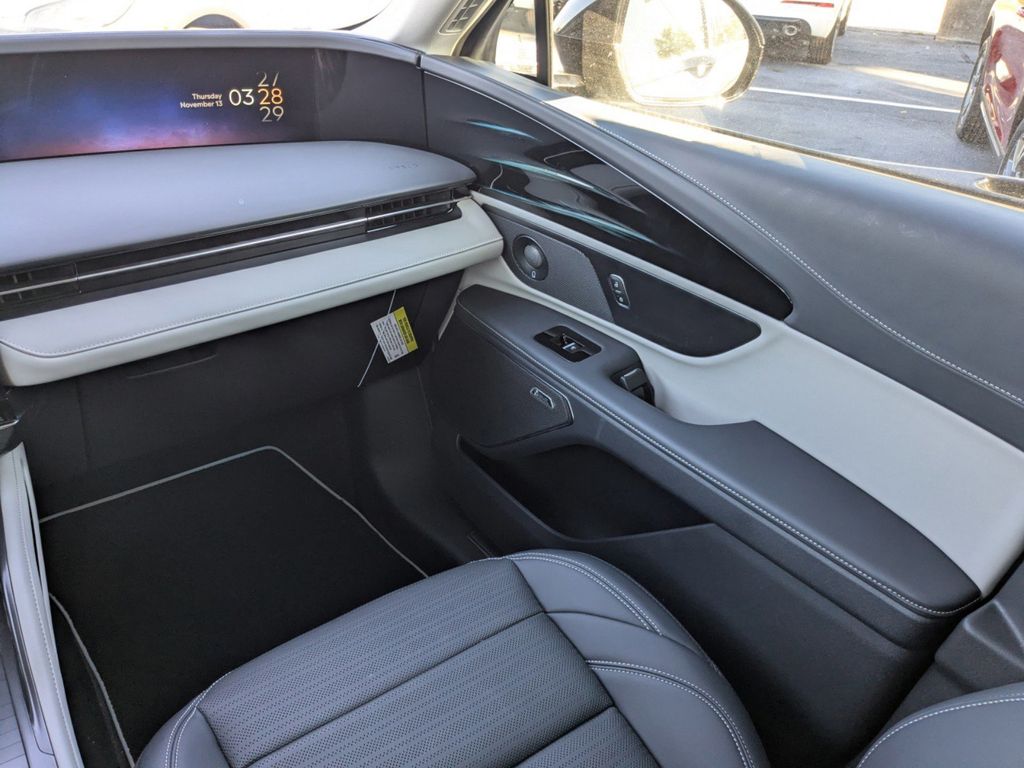 2025 Lincoln Nautilus Reserve