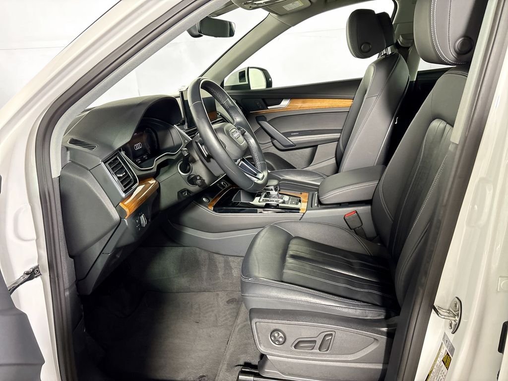 2022 Audi Q5 45 S line Premium