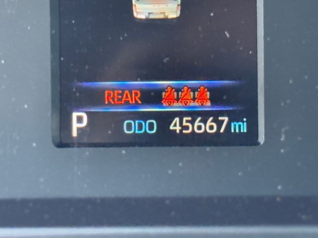 Thumbnail: 2022 Toyota Tundra - 32