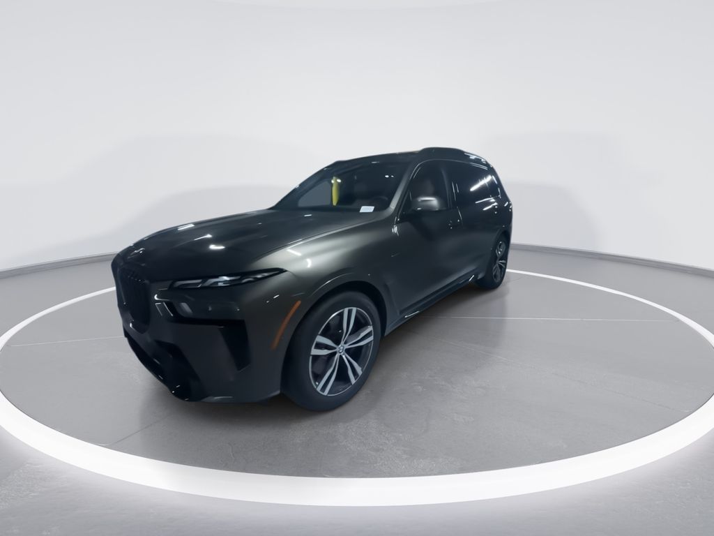 Thumbnail: 2025 BMW X7 - 4