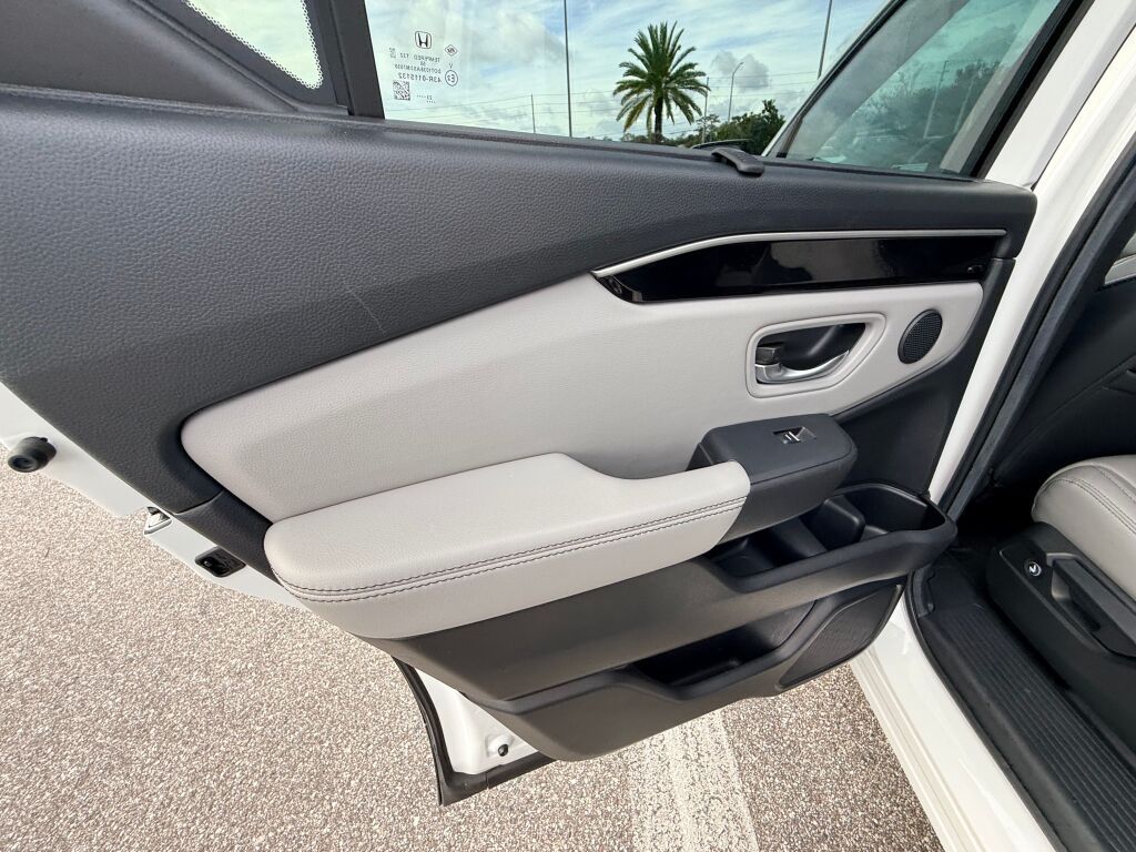 Thumbnail: 2024 Honda Pilot - 17