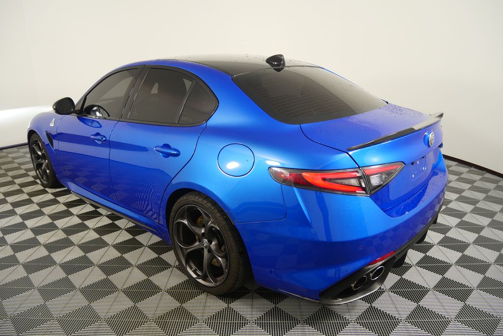 Thumbnail: 2024 Alfa Romeo Giulia - 6