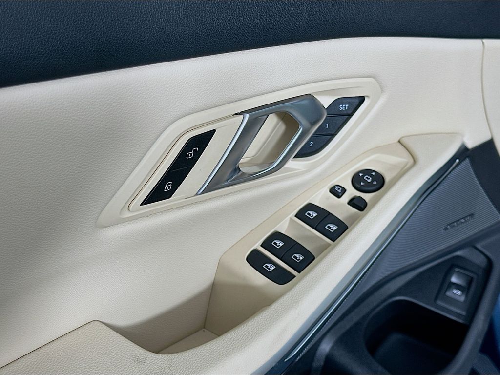 Thumbnail: 2026 BMW 3 Series - 20