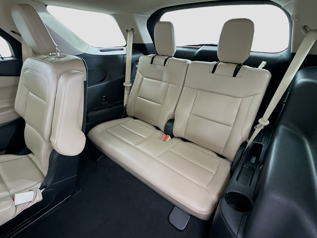 Thumbnail: 2022 Ford Explorer - 22