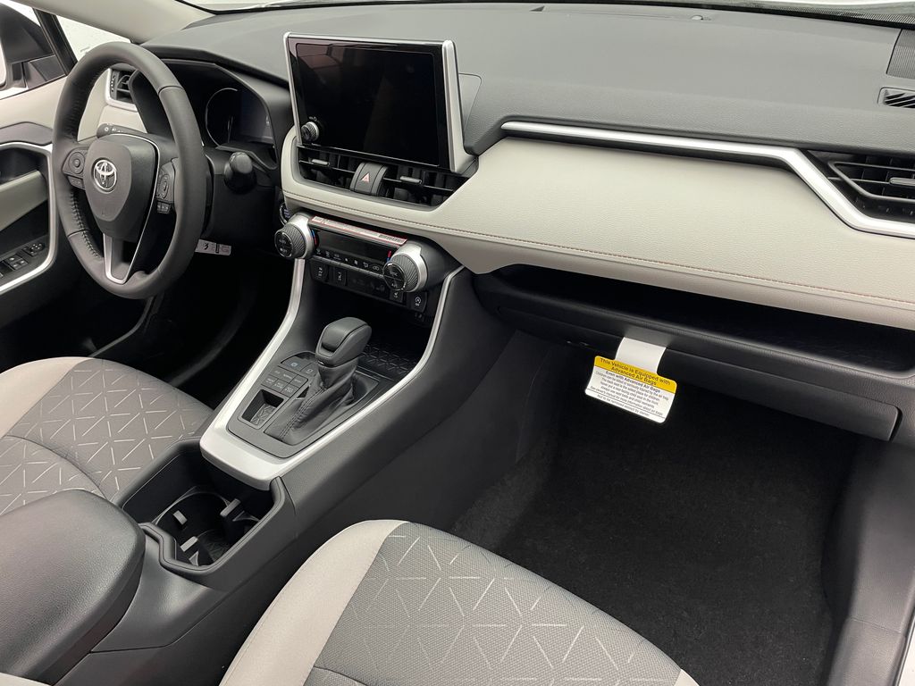 Thumbnail: 2025 Toyota RAV4 - 14