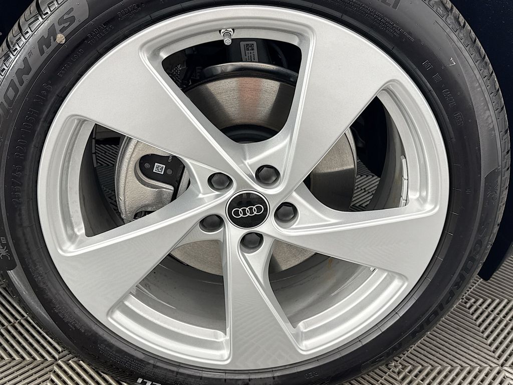 Thumbnail: 2025 Audi Q5 - 31