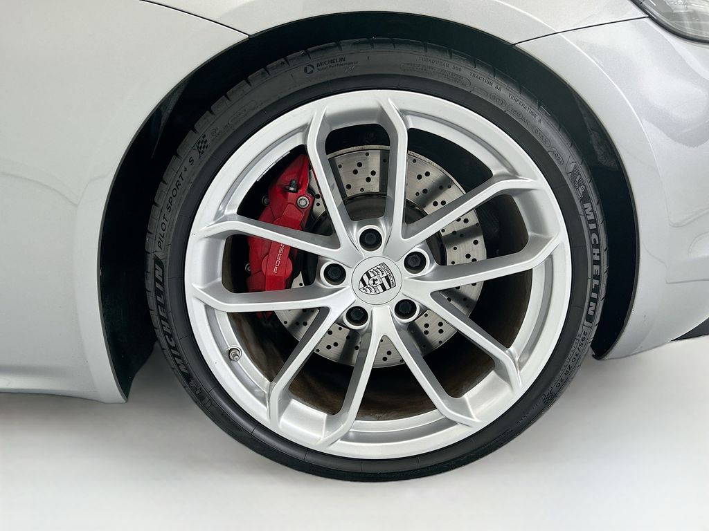 Thumbnail: 2021 Porsche  - 24