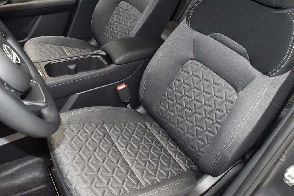 Thumbnail: 2026 Nissan Kicks - 12