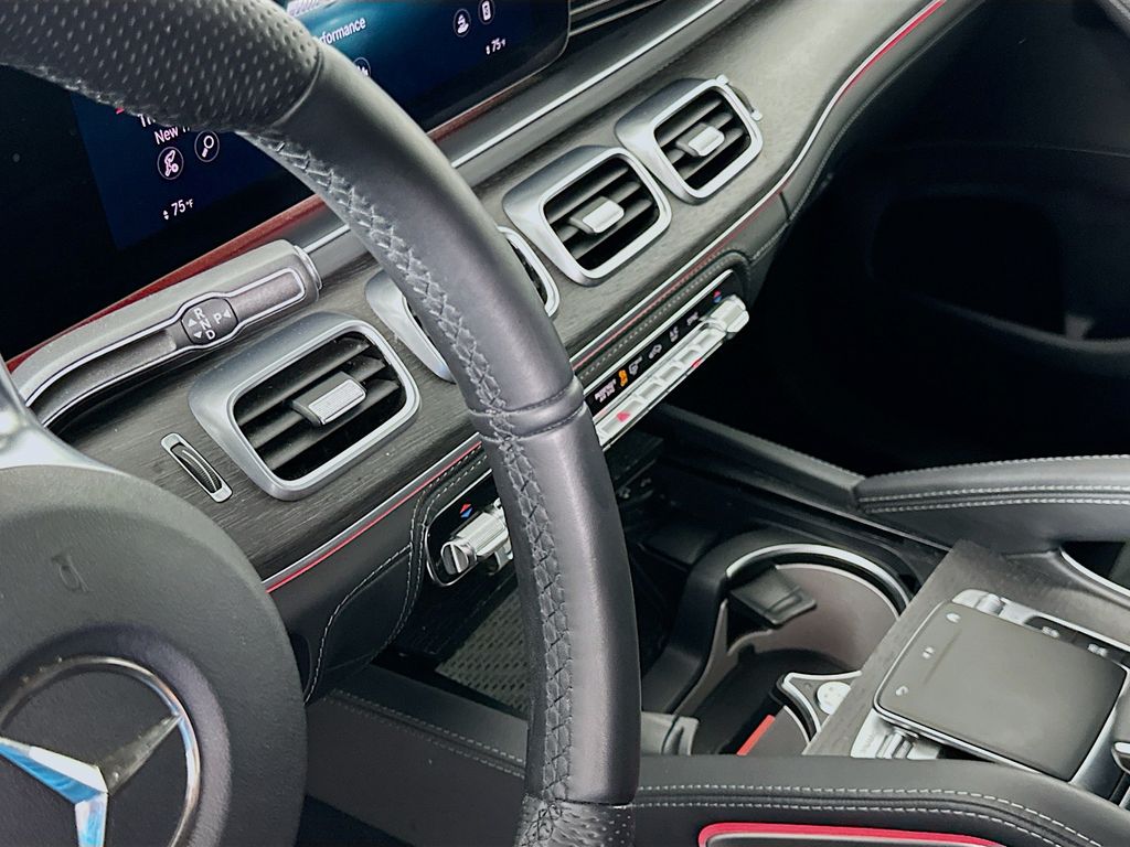 Thumbnail: 2021 Mercedes-Benz GLE - 17