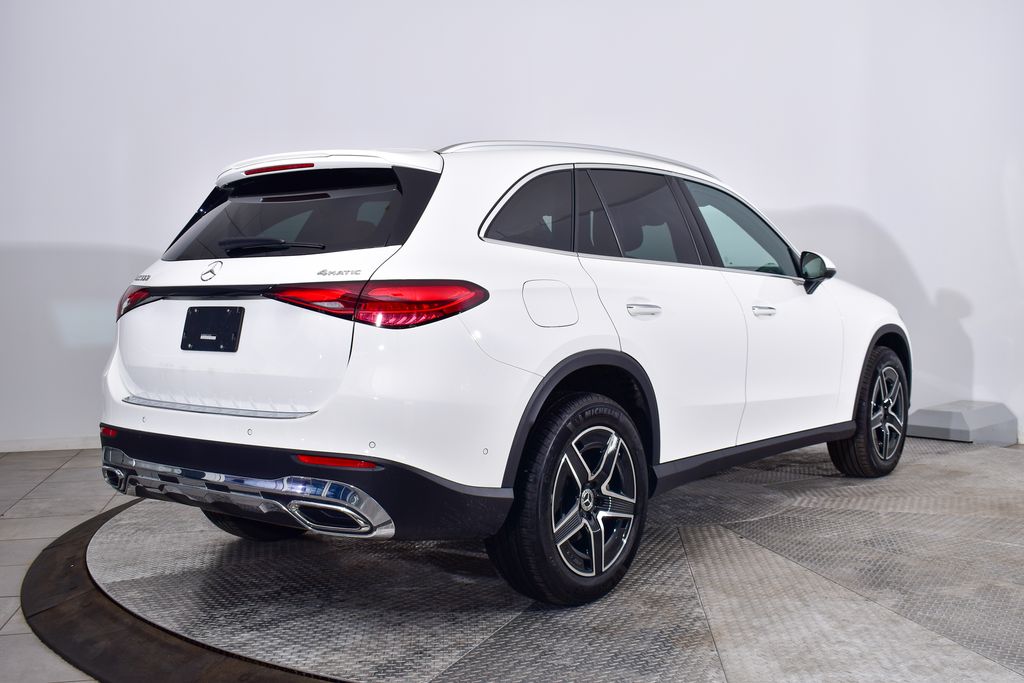 Thumbnail: 2026 Mercedes-Benz GLC - 5