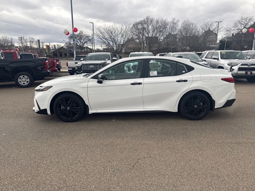 View vehicle photo 4