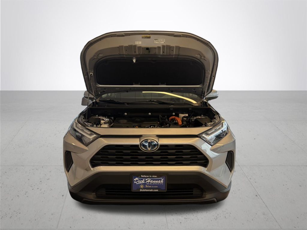 2023 Toyota RAV4 Hybrid LE