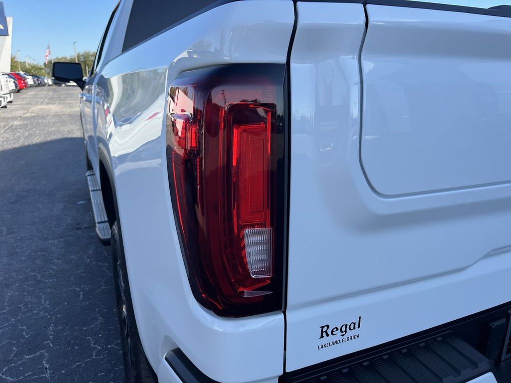 2021 GMC Sierra 1500 AT4 10