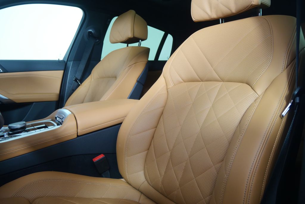 Thumbnail: 2026 BMW X6 - 11