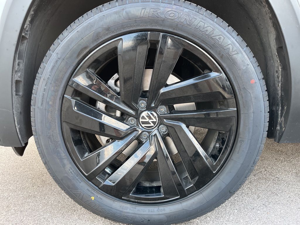 Thumbnail: 2022 Volkswagen Atlas - 12