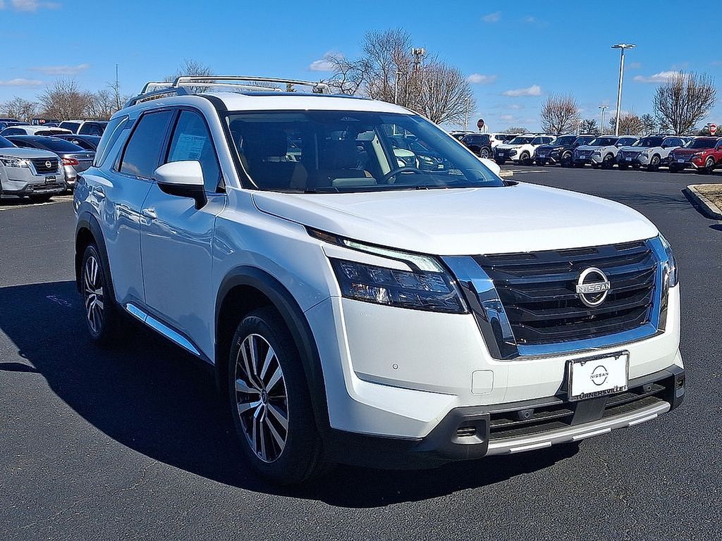 Thumbnail: 2025 Nissan Pathfinder - 2