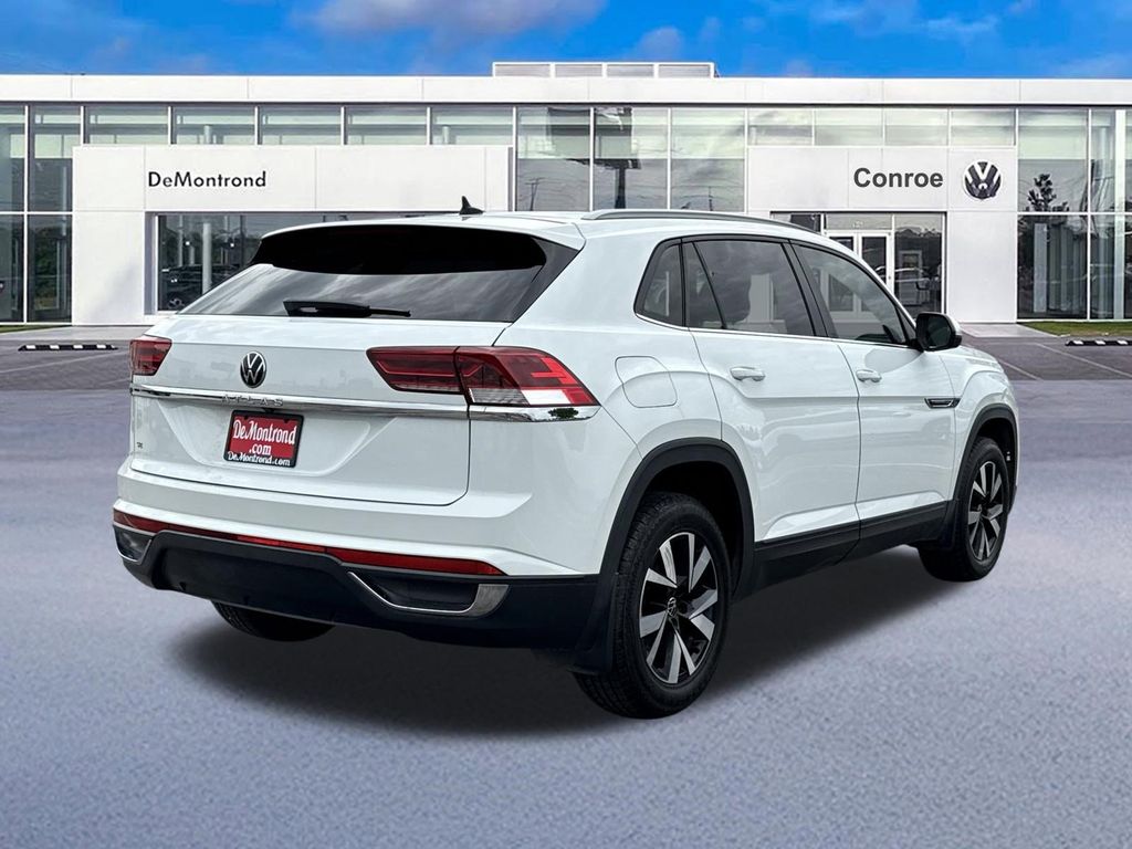 2021 Volkswagen Atlas Cross Sport 2.0T SE  at Tom Peacock Cadillac