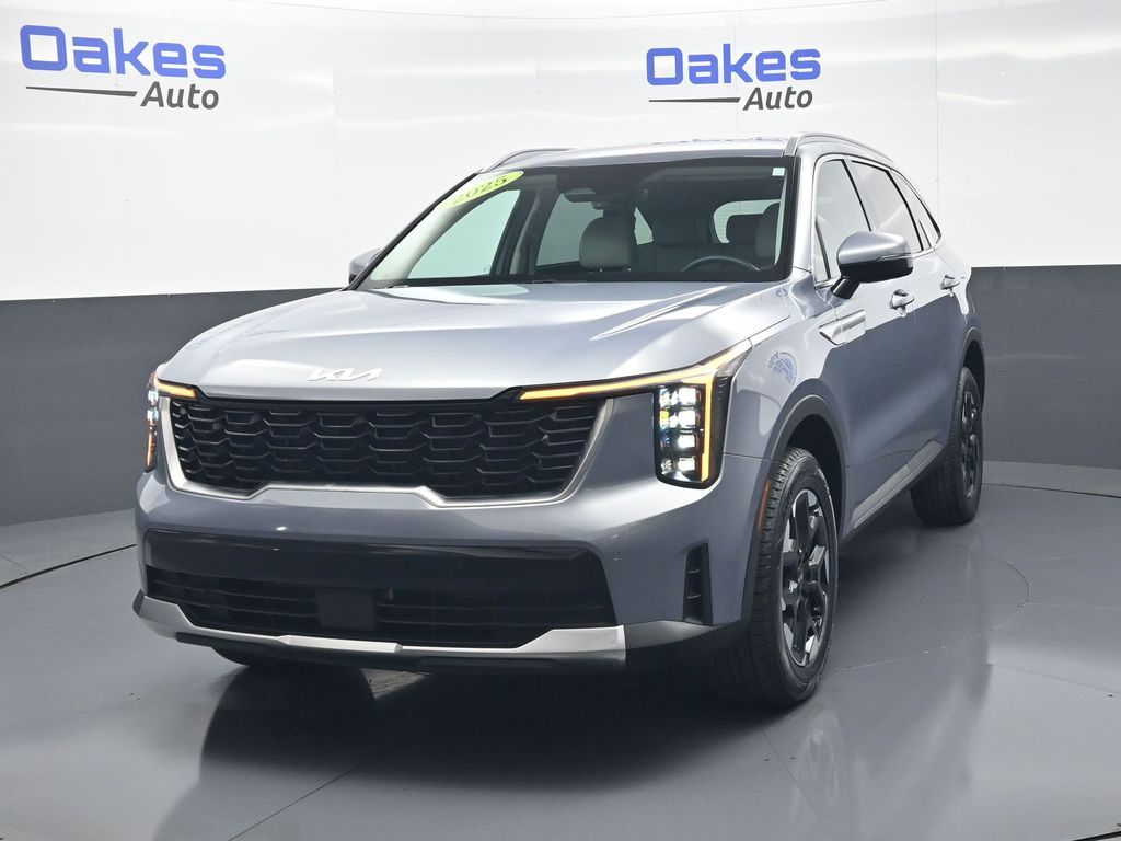 2025 Everlasting Silver Kia Sorento S AWD SUV
