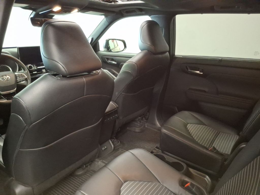 Used 2024 Toyota Highlander SUV