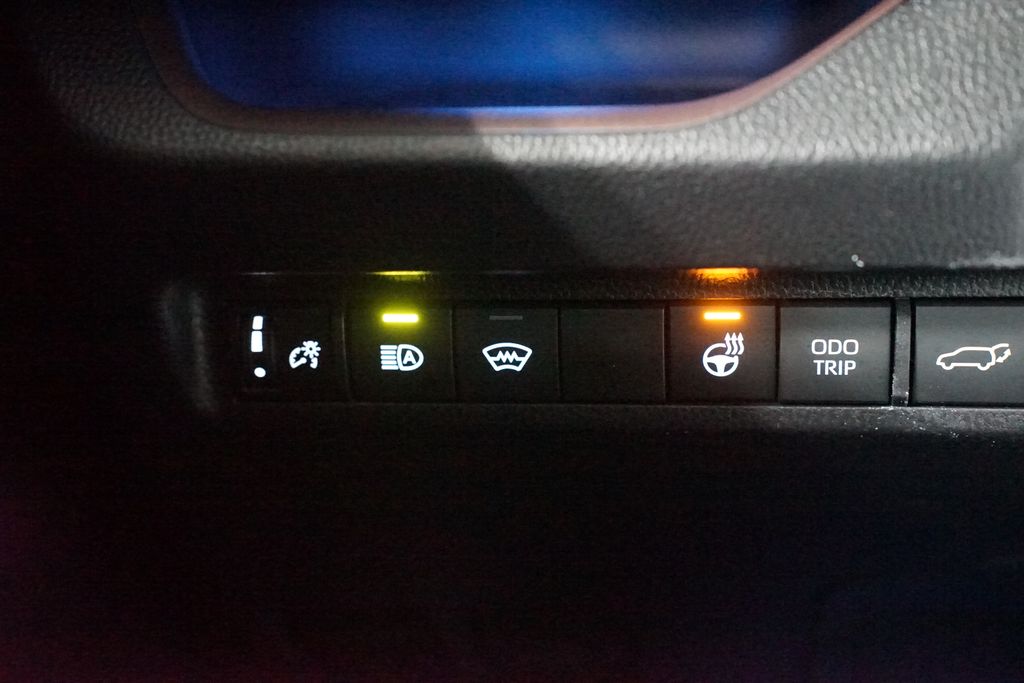 Thumbnail: 2025 Toyota RAV4 - 24