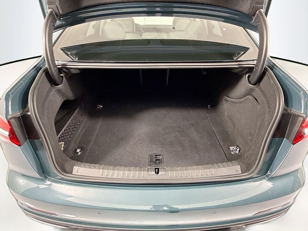 Thumbnail: 2021 Audi A6 - 29