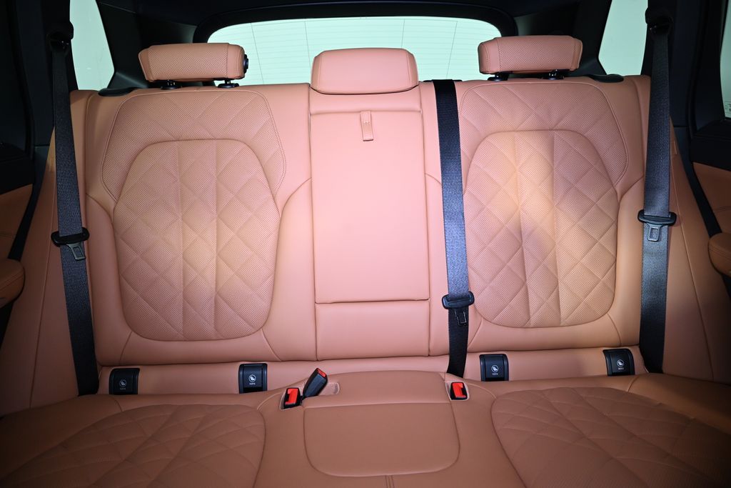 Thumbnail: 2026 BMW X5 - 26