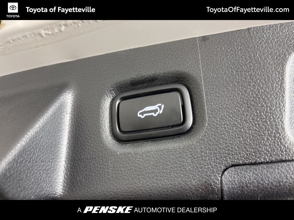 Thumbnail: 2023 Hyundai Santa Fe - 8