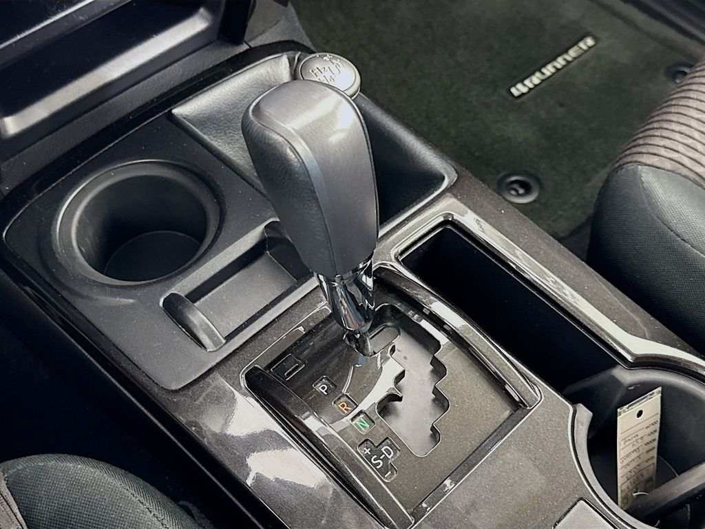 Thumbnail: 2014 Toyota 4Runner - 16
