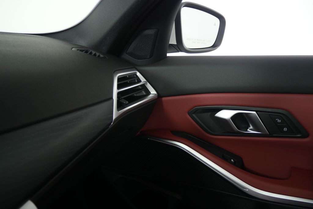 2025 BMW 3 Series 330i 24